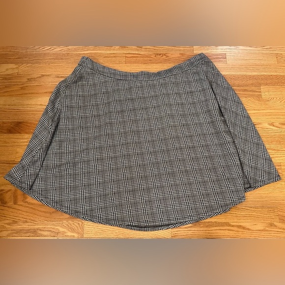 Modcloth Dresses & Skirts - Mod Cloth Women’s Size 4X Plaid Midi Skirt A-Line Pull On Stretch Waist Office